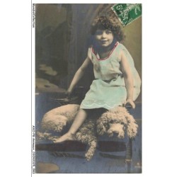 AXOP8-0897-ANIMAUX - Fillette et chein lagotto