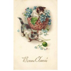 CHATS -MK40013 CHATS NOEUD PAPILLON PANIER FLEURS MYOSOTIS PELOTTE DE LAINE