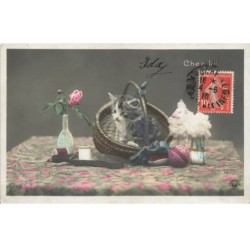 CHATS -MK39789 CHEZ LUI CHATON DANS UN PANIER FLEURS