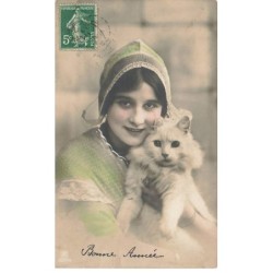 CHATS -MK39811 BONNE ANNEE UNE FILLE ET SON CHAT BLANC