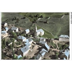 CK-BFP1-0166-05 - EN AVION AU-DESSUS DE ST-ETIENNE EN DEVOULY - L'Eglise et le Chalet du Touring Club