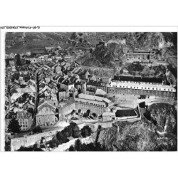 CL-BFP1-0188-05 - BRIANCON - La ville haute et l'hopital militaire