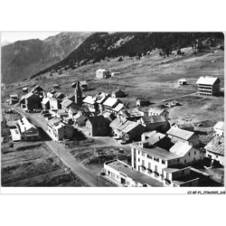 CJ-BFP1-0310-05 - En avion au-dessus de - MONTGENEVRE - Vue générale en 1er plan l'hôtel bivouac napoléon