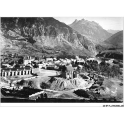 CJ-BFP1-0306-05 - En avion au-dessus de - MONT DAUPHIN - Altitude 1050 m - Vue panoramique - L'église