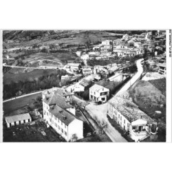 CK-BFP1-0160-05 - EN AVION AU-DESSUS DE ROSANS - Quartier de la Boule d'Or - Vue sur la piscine