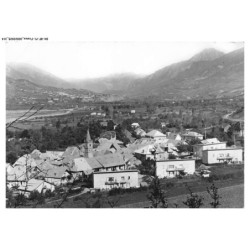 BX-BFP1-0158-05 - LES CROTTES - Vue générale - Dans le fond embrun