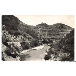 BX-BFP1-0030-05 - LARAGNE - Gorges de la méouge et le village de pomet