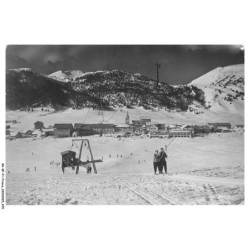 BX-BFP1-0236-05 - MONTGENEVRE - Le remonte-pente et le village
