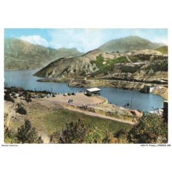 AOHP1-0021-05 - Lac et barrage de SERRE-PONCON - Le belvédère qui domine le lac et le barrage de serre-ponçon