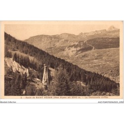 AAZP11-37-1032 - Route Saint Veran -La Demoiselle Coiffee