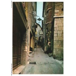 ATDP11-0845-05 - SERRES - La rue principale du vieux bourg