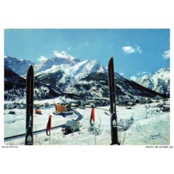 ATDP11-0901-05 - Dans la vallée du lautaret et de la guisane - Le coquet village de - MONETIER-LES-BAINS - Vue générale