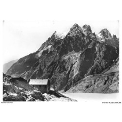 ATDP11-0882-05 - Refuge du glacier blanc - Et le PELVOUX
