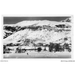 APWP2-0083-05 - MONEMER LES BAINS - Vue générale et les piès de l'Aréa