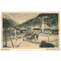 AWQP1-0008-05 - VALLOUISE - Le pont sur le gyr et l'église