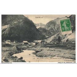 AWQP1-0020-05 - Aile froide - Jolie station au pied du pelvoux