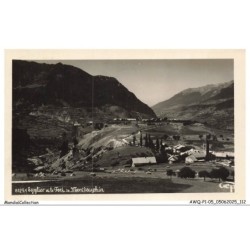 AWQP1-0057-05 - Eyglier et le fort de montvaughin