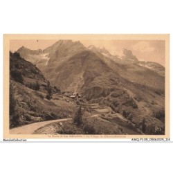 AWQP1-0058-05 - La route de la bérande - Le village de champhorens