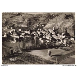 AUEP10-0688-05 - LA ROCHE-DES-ARNAUDS - alt 933 m - vue générale aérienne