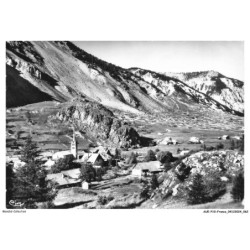 AUEP10-0686-05 - NEVACHE - vallée de la clarée - alt 1640 m - le village et le chateau