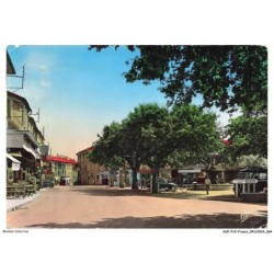 AUEP10-0687-05 - LARAGNE - la place de la fontaine