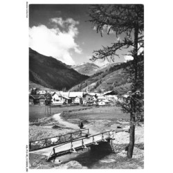 ASLP13-0853-05 - ABRIES - Vue générale - Au fond le brie-froid - 3310 metres
