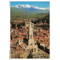 ASLP12-0774-05 - GAP - L'église dans son cadre de montagnes