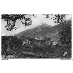 ASLP14-0947-05 - EMBRUN sur son roc - Chateau de la robéyere - Montagne d'orel