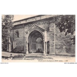AEVP1-0071-05 - EMBRUN - Porche de la cathédrale