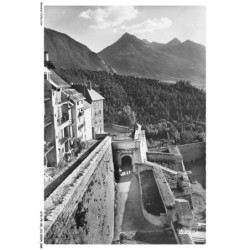 ATDP9-0707-05 - BRIANCON - La porte d'embrun et les remparts
