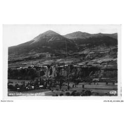 ATDP8-0571-05 - EMBRUN - Vue générale