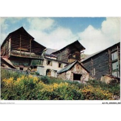 ALYP3-0247-05 - Vieilles maisons typiques du HAUT-QUEYRAS