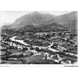 AJIP4-05-0368 - En avion au-dessus de - ST-BONNET - Capitale du champsaur - La baraques et vue générale