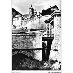 AIIP7-06-0712 - BRIANCON - Les remparts et la cathedrale