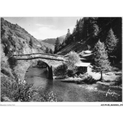 AJIP4-05-0425 - LE QUEYRAS - Environs d'AIGUILLES - Vieux pont sur le guil
