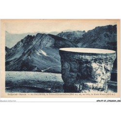 AFNP7-0595-37 - DAUPHINE - SAVOIE - Au galibier - La table d'orientation et au loin le mont-blanc