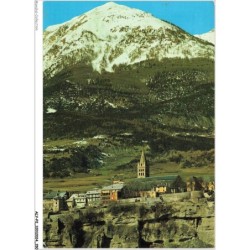 ALYP2-0176-05 - EMBRUN - La ville sur son roc - Au fond le mont guillaume