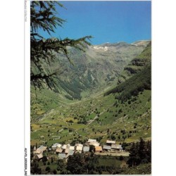 ALYP3-0222-05 - ORCIERES - Le village de prapic et le grand pinier