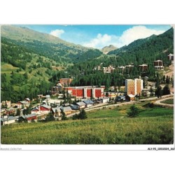 ALYP2-0182-05 - VARS-LES-CLAUX - La station dans son cadre de verdure
