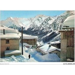 ALYP2-0139-05 - SAINT-VERAN - Le centre du village - Au fond les averses et tete du longet