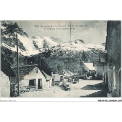 ANKP9-0731-05 - LA GRAVE - Place de l'église et chaine de la meije
