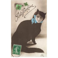 MIKII-035 CHAT NOIR AVEC VISAGE HUMAIN FILLE PHOTO MONTAGE PORTE BONHEUR TREFLE