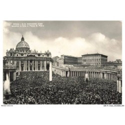 AZRP1-0036-ITALIE - ROMA - S-S GIOVANNI XXIII - Benedice la folla in Piezza S Pietro