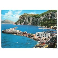 AZRP2-0111-ITALIE - CAPRI - Marina Grande et la Pointe Tiberio