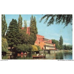 AZRP8-0474-ROYAUME-UNI - THE ROYAL SHAESPEARE THETRE AND RIVER AVON - STRATFORD-UPON-AVON