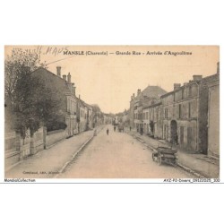 AYZP2-0181-16 - JARNAC - Grande rue - Arrivée d'angoulême