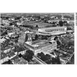 CK-BFP1-1054-16 - EN AVION AU-DESSUS DE CONFOLENS - L'Hopital et Groupe Scolaire