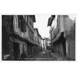 16 CONFOLENS AH-AL00133 VIEILLES MAISONS DE BOIS