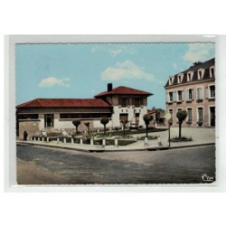 16 RUFFEC PLACE DE LA POSTE N°AC 1 2