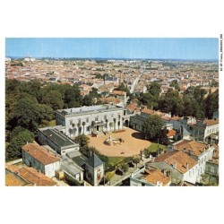 BJ-BFP1-0271-16 - COGNAC - Le musée et le monument aux morts